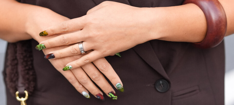 Eksperten afslører: Det bliver den sejeste negletrend i 2025