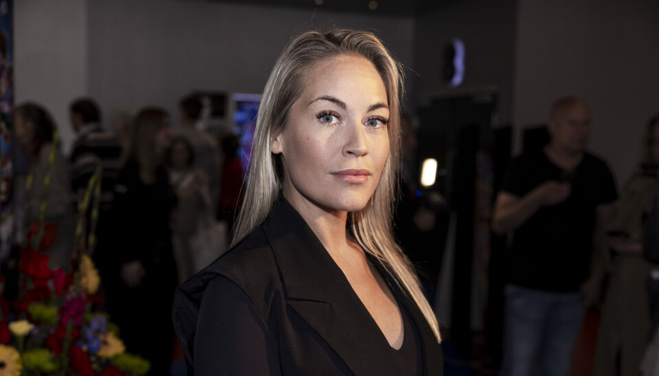 Amalie Szigethy Aflyser Sæson 2 af 'Mit Kaotiske Kærlighedsliv'.