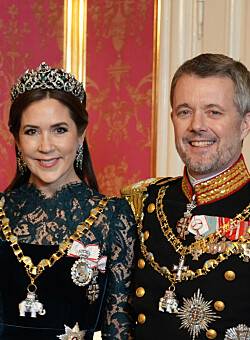 Nu bestemmer kongen: Stort opgør på Amalienborg