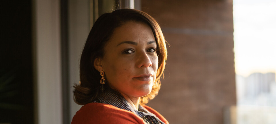 Karinas mor blev narret af en svindler: Hun troede, det var kærlighed