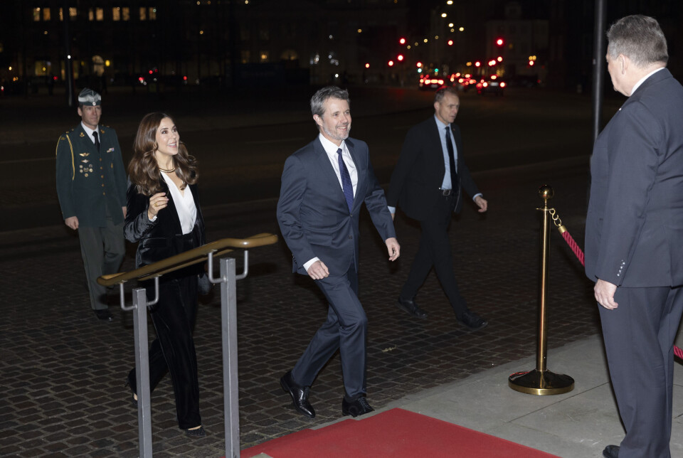 Kong Frederik og dronning Mary til premieren på 'Jeppe paa bjerget' i det kgl teater 2025