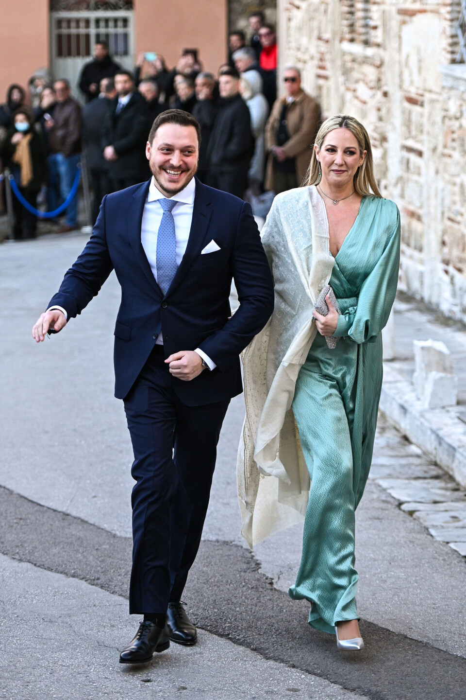 Prinsesse Theodora med sin mand, Matthew Kumar, ved prins Nikolaos og Chryssi Vardinogiannis bryllup i Athen fredag den 7. februar 2025.
