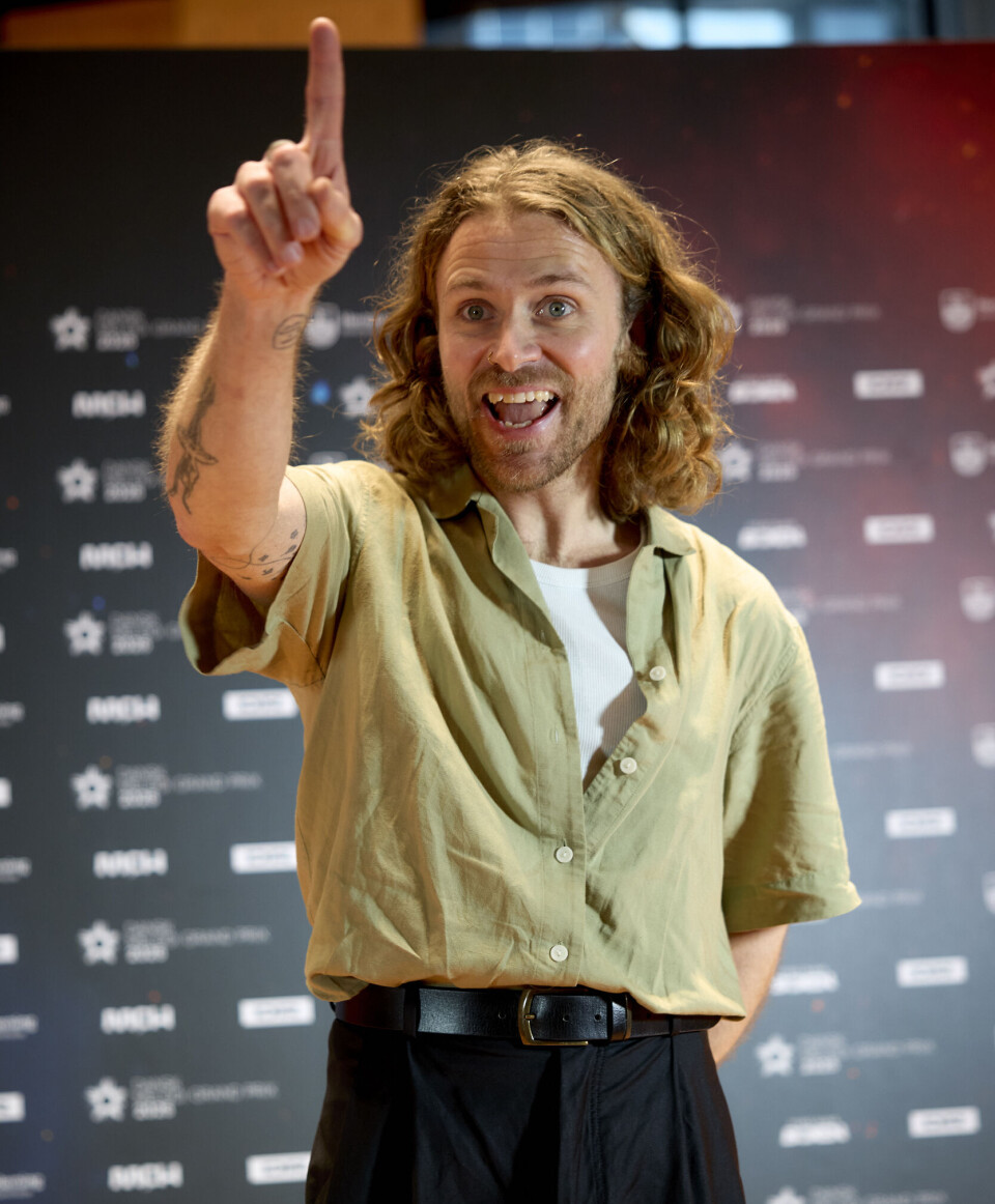 Tim Schou stiller op igen i Dansk Melodi Grand Prix 2025