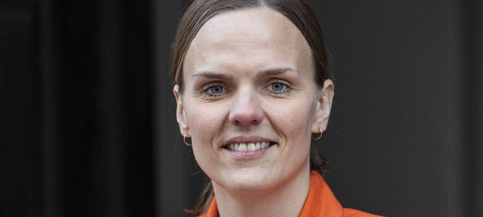 Det kom totalt bag på Caroline Stage, da hun blev forelsket i en kvinde