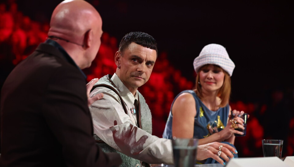 Simon Kvamm iført sin vest