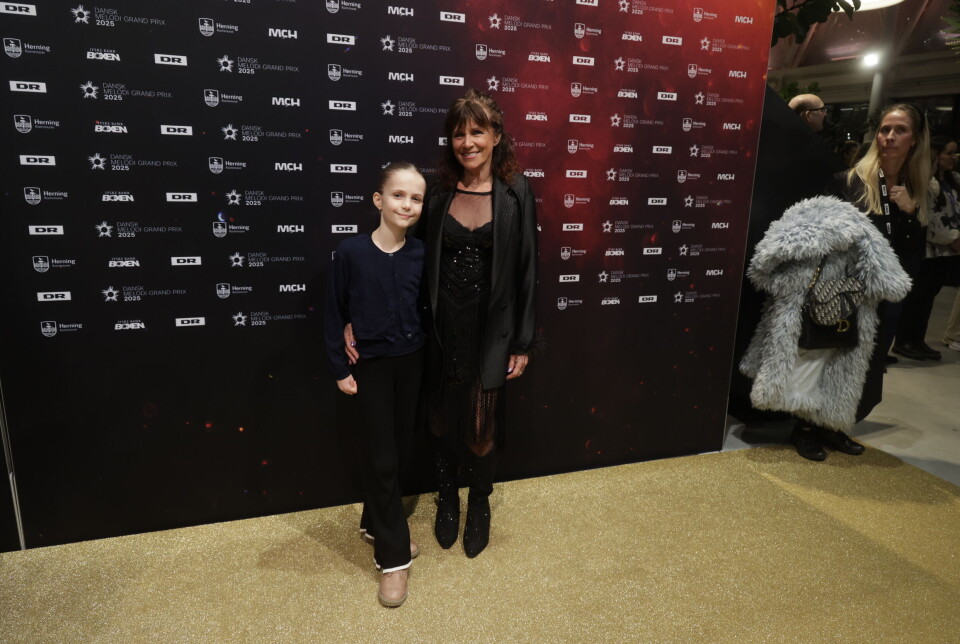 Kirsten Siggaard med sit barnebarn.