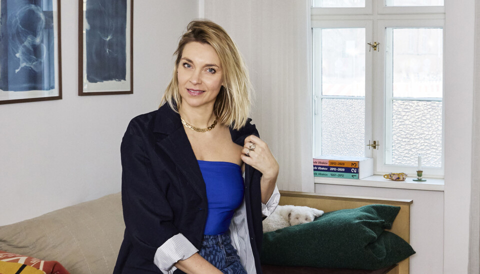 Nikoline Rude Nikoline, 45, kommunikerer via sit tøj. Læs hele artiklen her