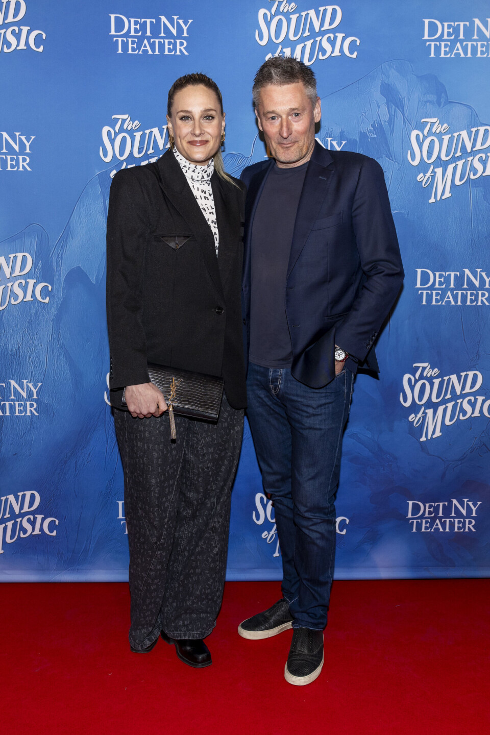 Mette danner par med kunsthandleren Kasper Nielsen, 54, som hun mødte på optagelserne til ”Guld på godset” i 2014.