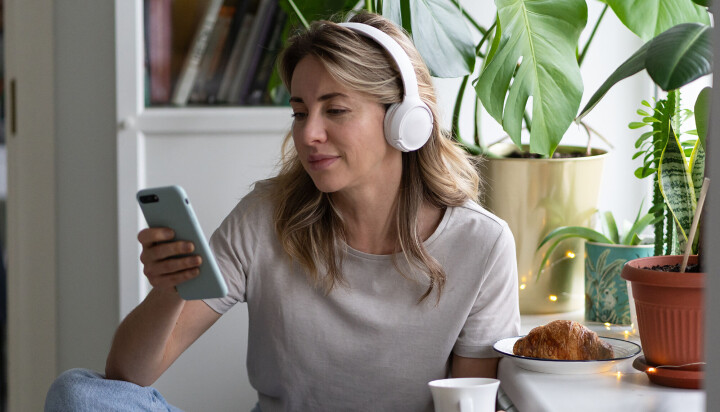 Disse to podcasts bør du lytte til lige nu