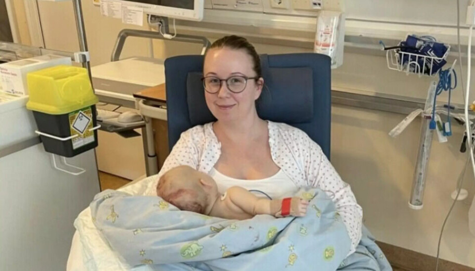 Asta havde hjelm på 23 timer i døgnet: ”Mange gjorde nar af vores lille pige”