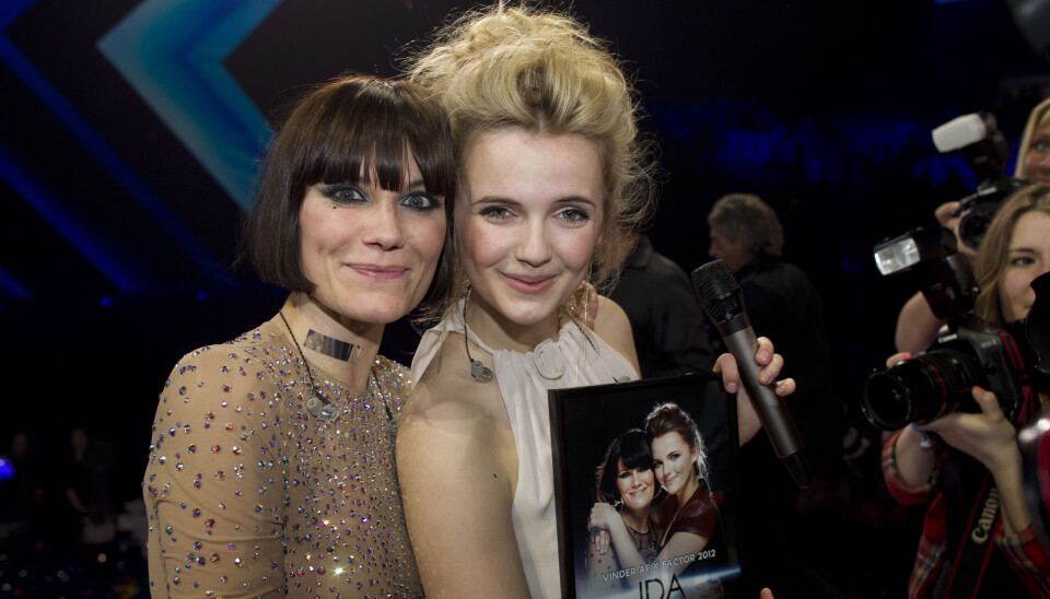 X Factor Finale 2012. Pernille Rosendahl og Ida