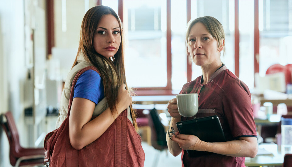 Tessa som Sille og Iben Hjejle som Rie i den nye dramaserie 'Løgnen'.