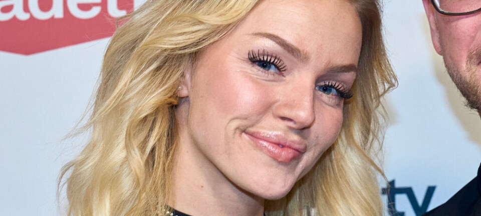 Sabrina har været kærester med Simon i et år – men de har aldrig haft sex