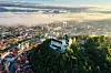Ljubljana Slot set fra oven med udsigt over byen.