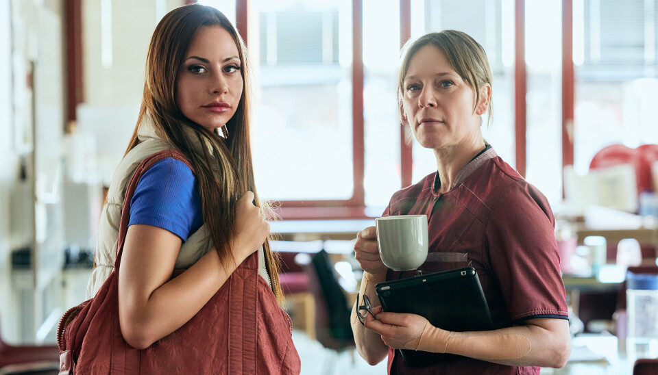 Stilbillede fra serien 'Løgnen' med Tessa og Iben Hjejle.
