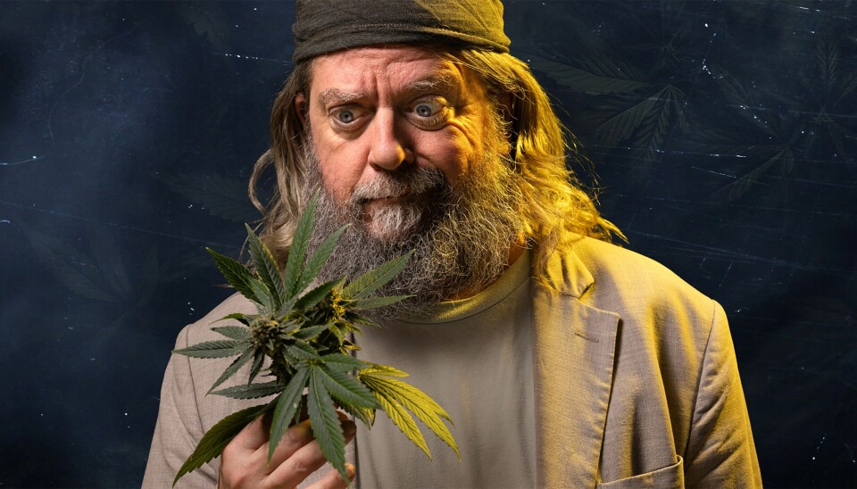 Anders Lund Madsen med hash i hånden