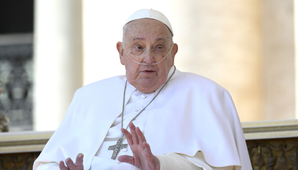 VATICAN CITY, VATICAN - APRIL 06: (EDITOR NOTE: STRICTLY EDITORIAL USE ONLY - NO MERCHANDISING). Pope Francis greets pilgrims during the 'Jubilee Of The Sick And Health Care Workers' at St. Peter's Square on April 06, 2025 in Vatican City, Vatican. A sermon by Pope Francis was read aloud by Archbishop Rino Fisichella during the Jubilee of the Sick and Healthcare Workers, taking place at the Vatican this weekend.