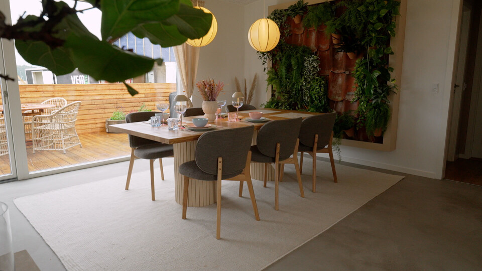 Spisestuen i grønt hus