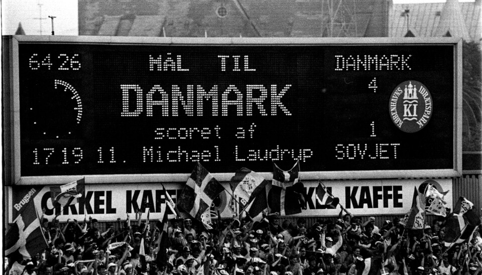Grundlovsdag 1985, Danmark slår Sovjetunionen 4-2 og kvalificerer sig til VM. Måltavlen siger 4-1.