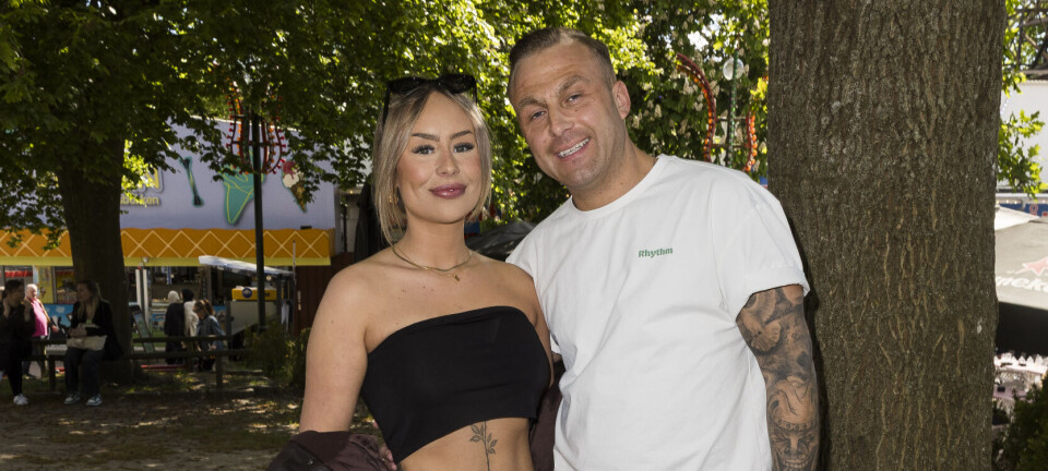 Lenny og Regitze tager stort skridt i forholdet: Masser af kærlighed