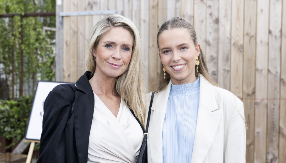 Karina Frimodt med datteren Mathilde til Thomas Evers Poulsen og Sæþór Kristínssons bryllup
