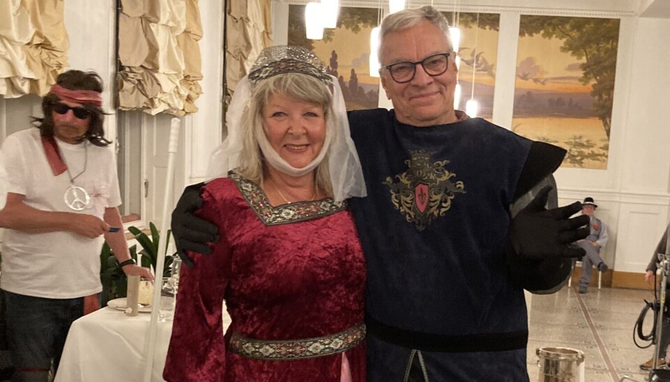 Henrik spillede teater med 68-årige Lonnie Løber