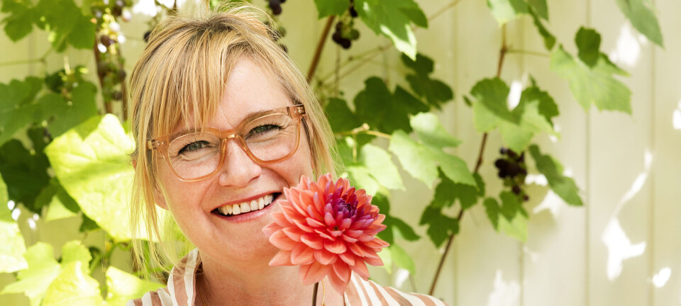 Helle tog hammeren i hånden og byggede et drivhus – og du kan gøre det samme