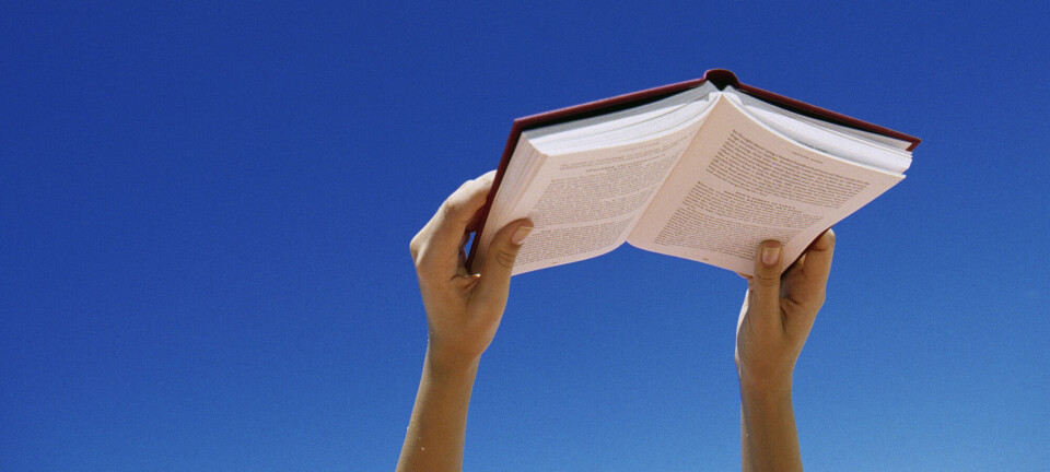 Han modtog i 2021 Nobelprisen i litteratur for sit forfatterskab – nu er han tilbage med ny bog