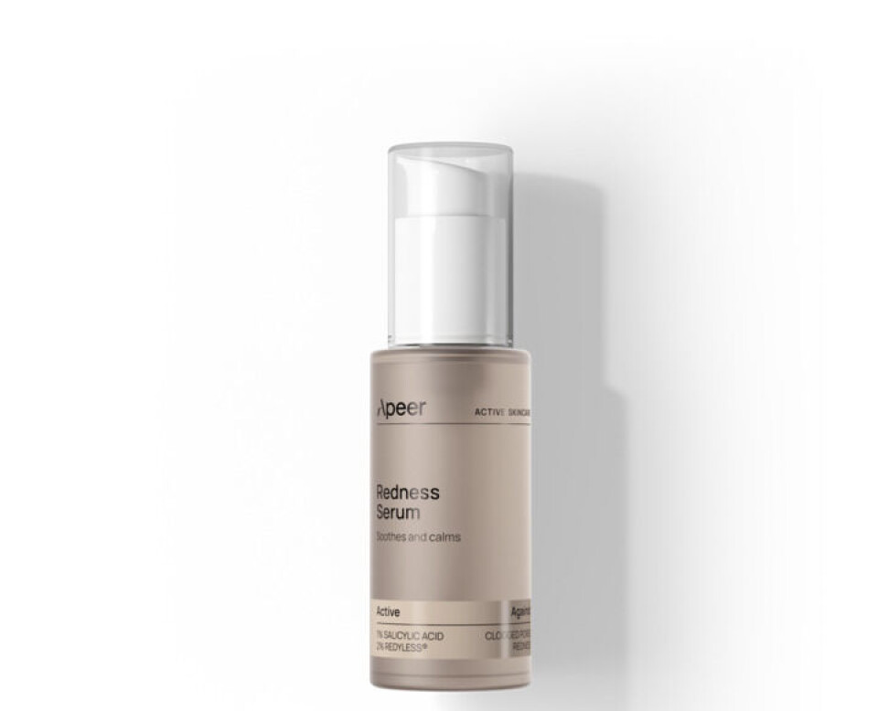 Apeer serum mod akne