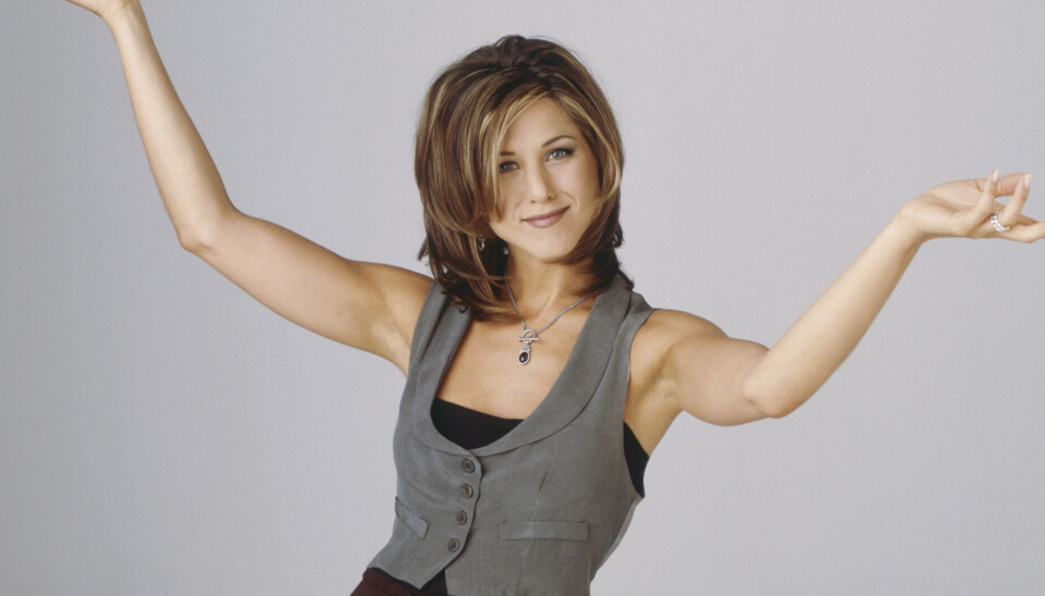 Jennifer Aniston fra Friends klædt i vest.