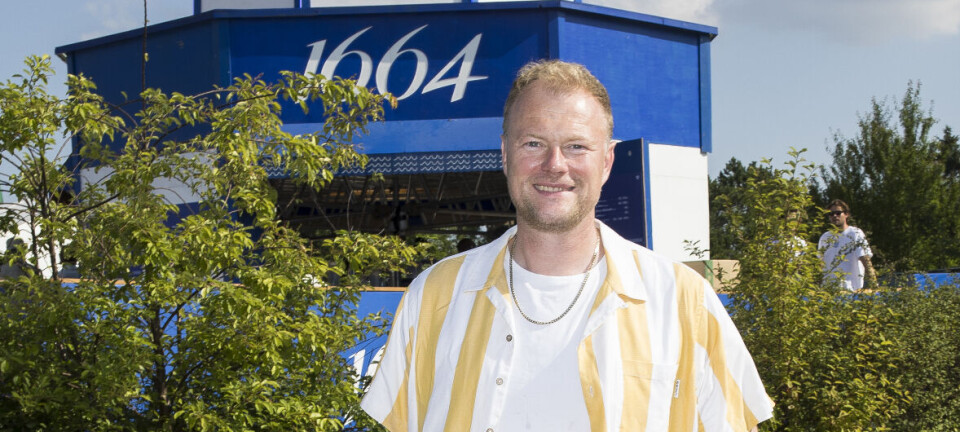 Christian Degn hylder sin forlovede: 'Trine er overdrevet sej'