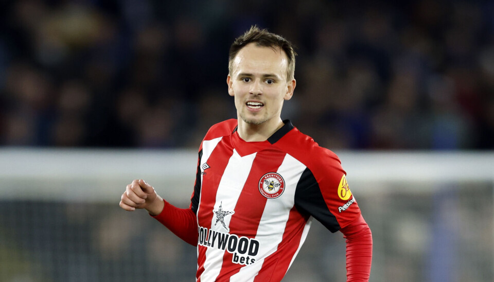 LEICESTER, ENGLAND - FEBRUARY 21: Mikkel Damsgaard of Brentford on the ball during the Premier League match between Leicester City FC and Brentford FC at The King Power Stadium on February 21, 2025 in Leicester, England. (Photo by Nigel French/Sportsphoto/Allstar via Getty Images)