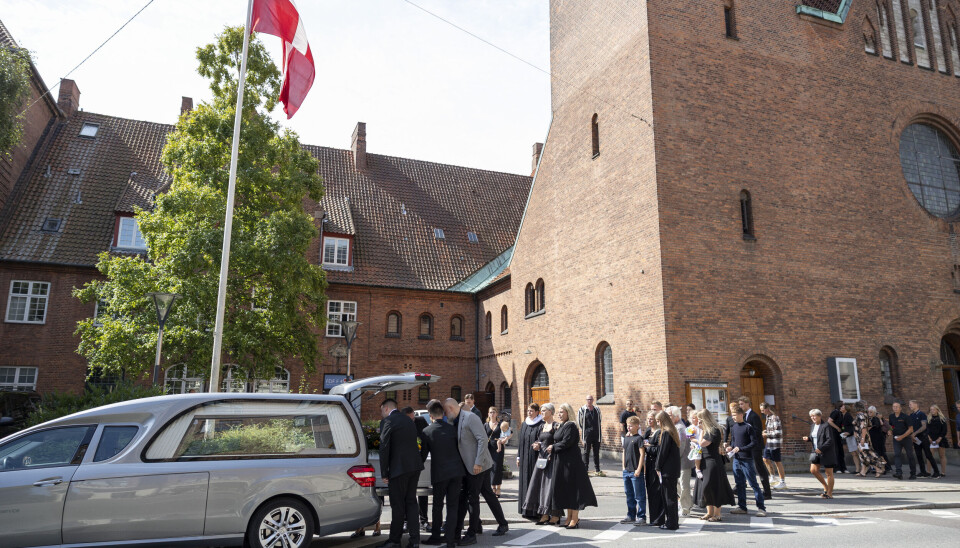 Bisættelse