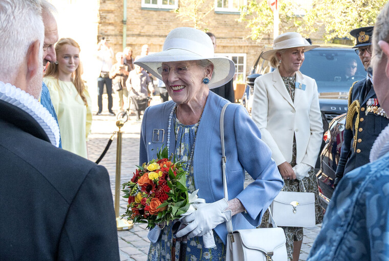 85-årige Margrethe tager den med ro: Passer på dronningen
