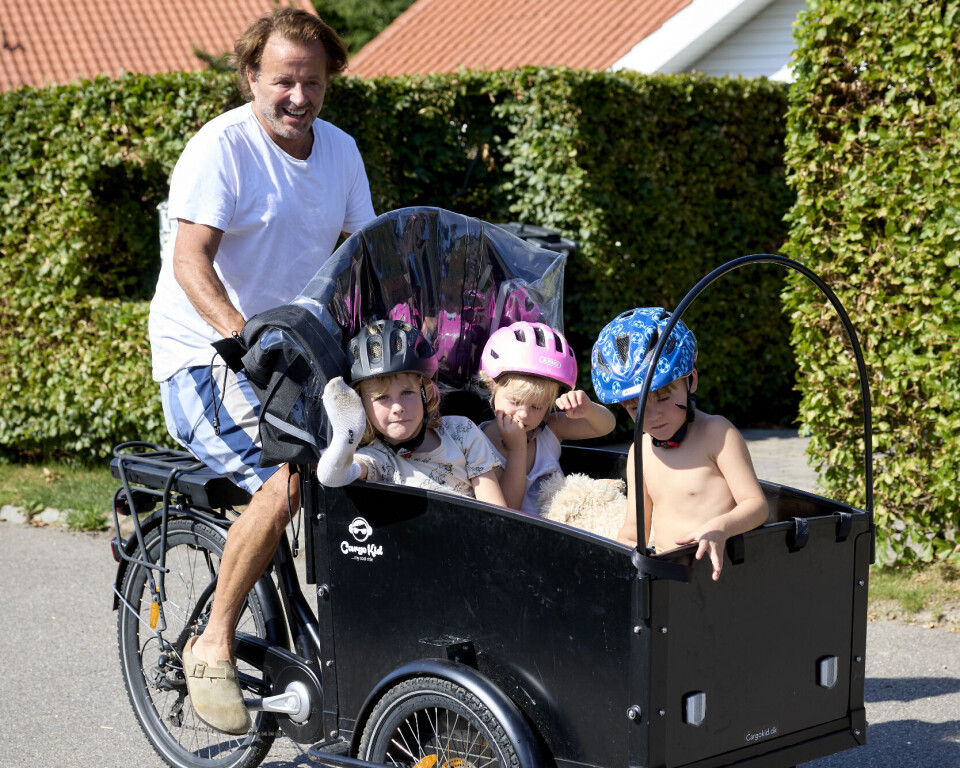 Kortet er hjemme: Nu skal Dennis Knudsen have en kæmpe bil