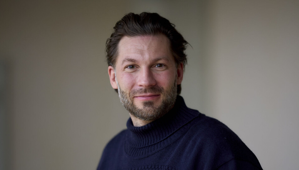 Simon Stenspil iført højhalset