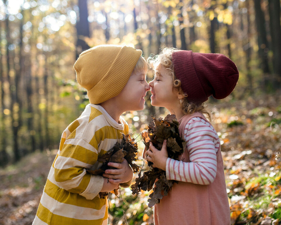 Klæd dit barn godt på til efteråret