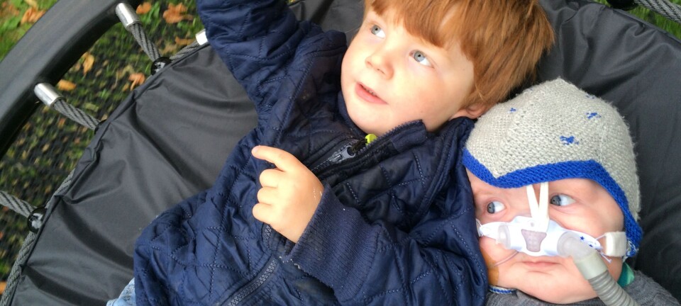 Familien vidste, at Knud på 10 måneder skulle dø – på børnehospice fandt de et uventet lys i mørket