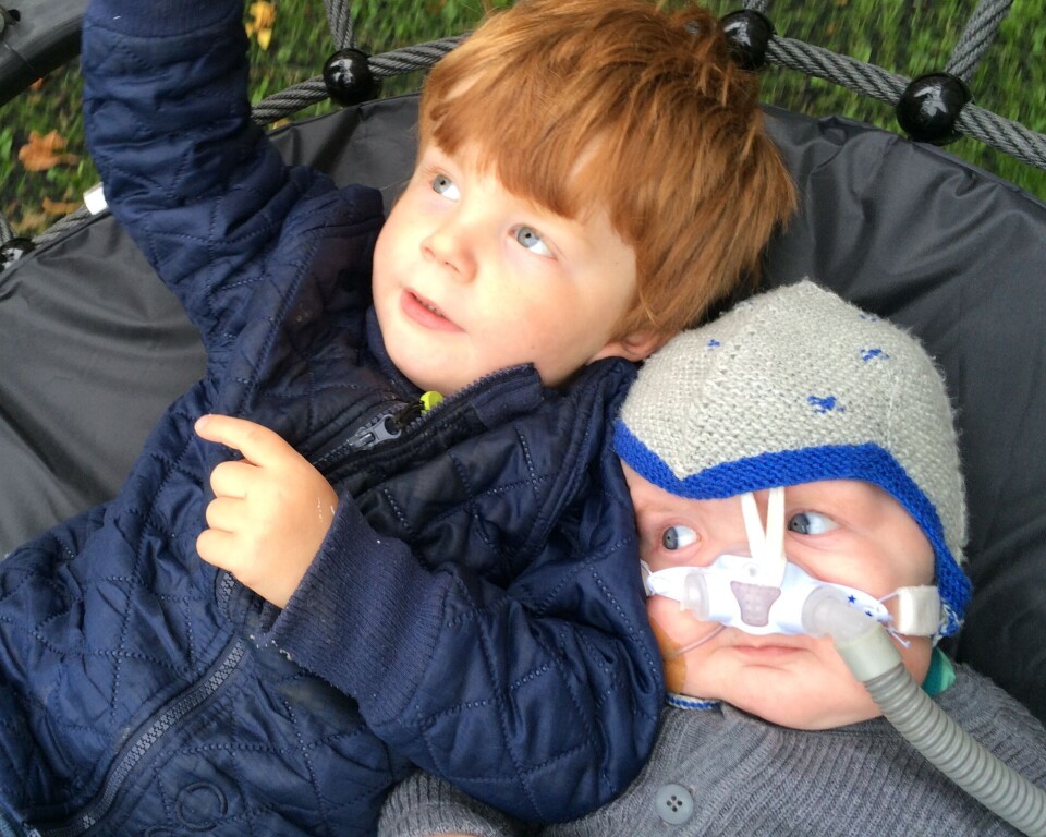 Familien vidste, at Knud på 10 måneder skulle dø – på børnehospice fandt de et uventet lys i mørket