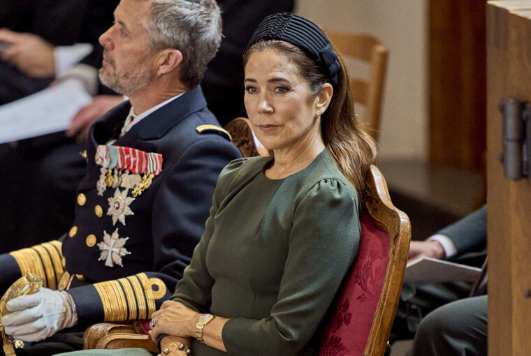 Dronning Mary mindedes de faldne: Himlen åbnede sig