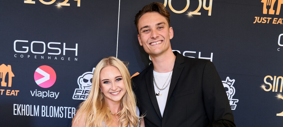 Alexander Husum overrasker på scenen: Har friet til Cornelia Husted