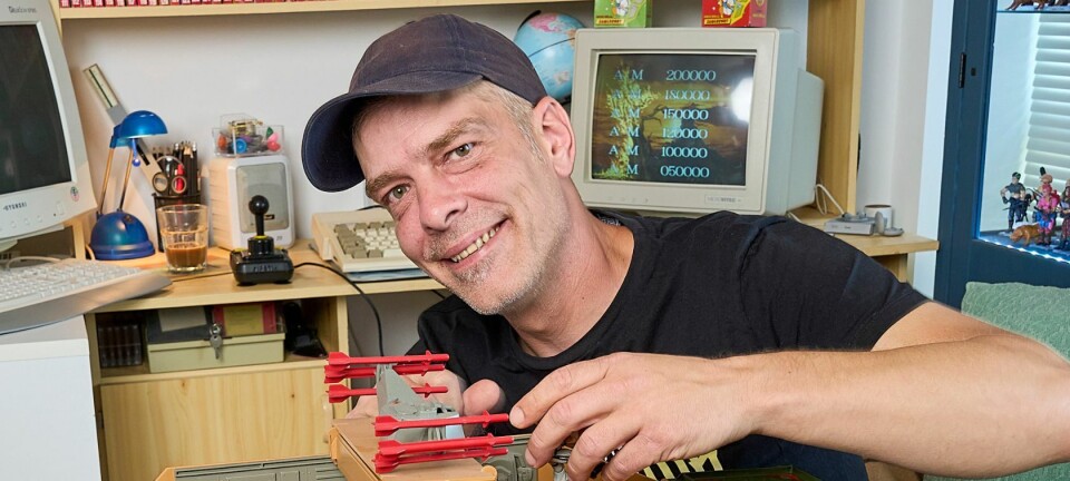 Når hverdagen bliver for meget for Asbjørn, åbner han døren til et særligt rum i sit hjem – og så bliver alt godt