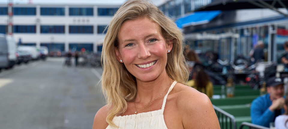 Carla Mickelborg viser kæresten frem