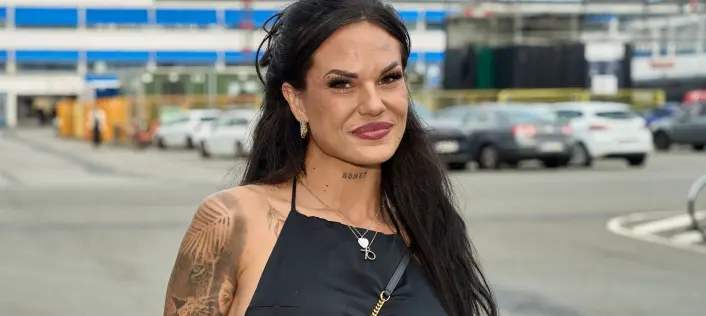 Christel blev syg efter "Paradise Hotel": Mor styrede alt