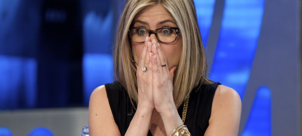 Der er især én ting, du bør undgå, når du børster blush på kinderne, siger makeupartisten