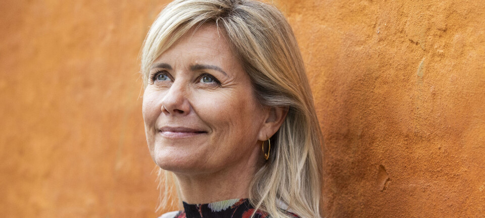 Hver gang Eva Ravnbøl er i Danmark, tager hun afsked med sin mor: ”Hun lever videre uden helt at ville det”