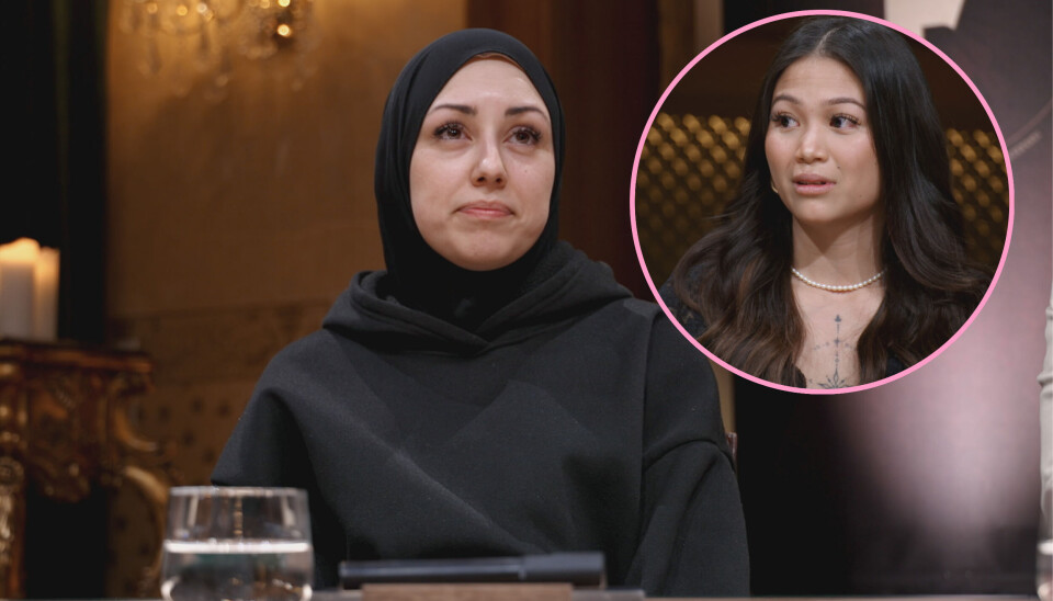 Cindy og Zakina fra 'Forræder - Ukendt grund' sidder om det runde bord.