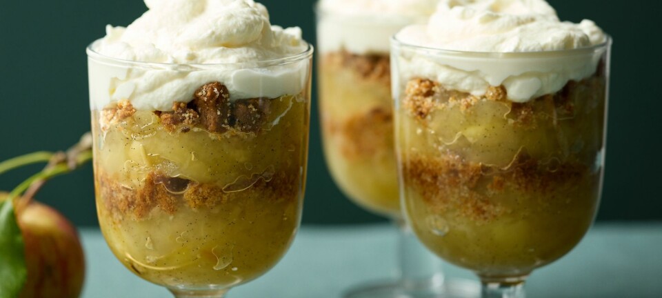 Gammeldags æblekage med kandiseret ingefær og bastogne-rasp