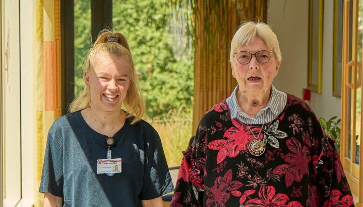 Anne-Marie vil være sosu-assistent på trods af sit handicap: Ingen skal pussenusse med mig