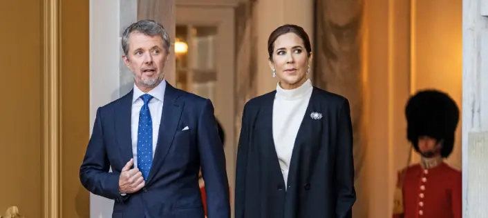 Mary måtte undvære Frederik: Væk i otte dage